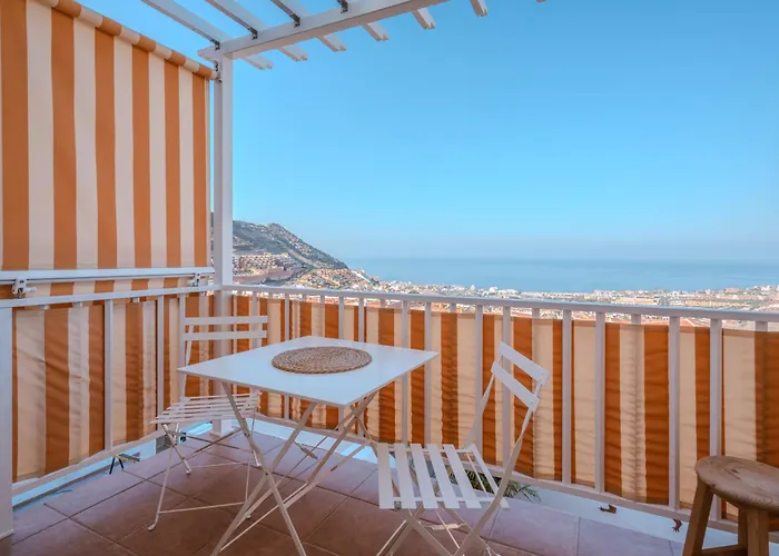 Vistalmar, Duplex En Prázdninový dům